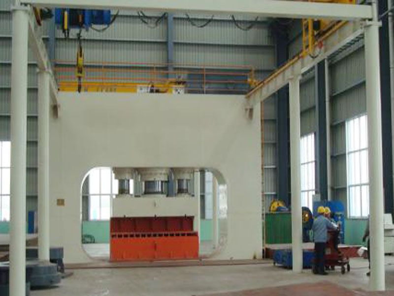 3000噸數(shù)控液壓機