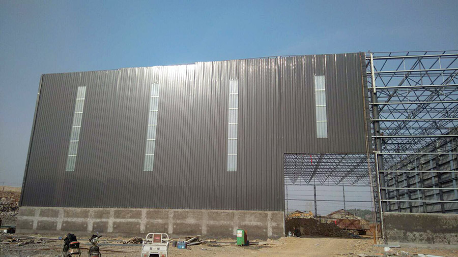 棗莊市樂豐建材有限公司50mx80m網(wǎng)架封閉工程