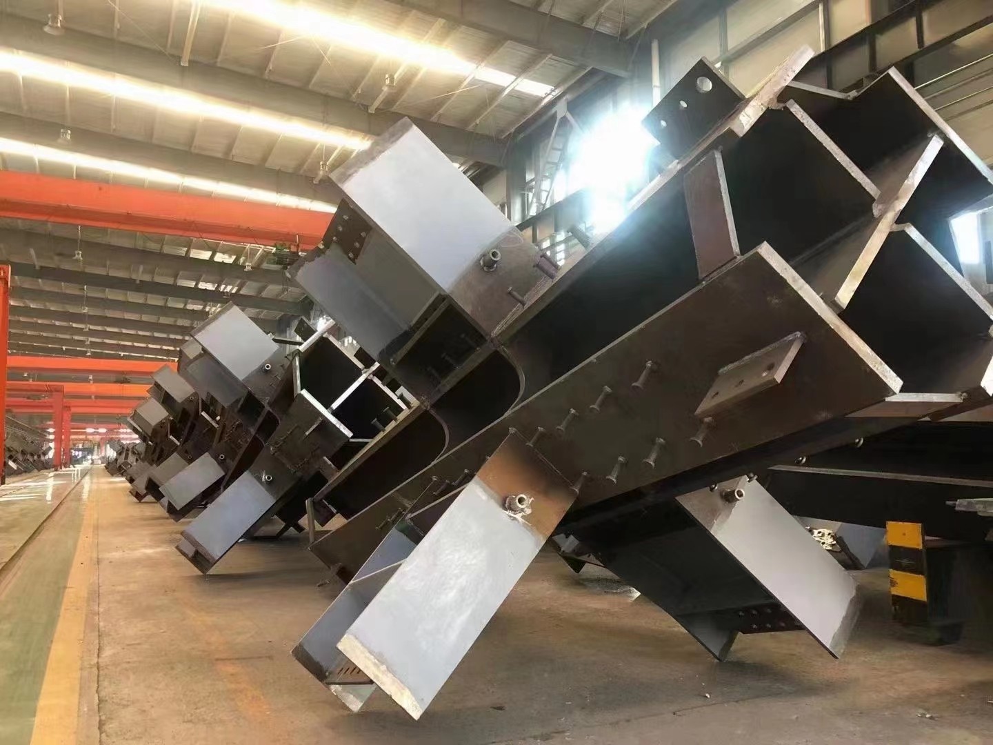 鋼構件加工，熱電廠，露天煤棚，網架設計，網架施工，網架工程，層鋼構建筑、辦公樓、體育館、幼兒園教學樓、小學教學樓、學校教學樓，出口網架，網架源頭廠家